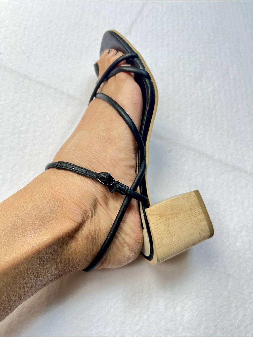 Dolce Vita Leather Zayla Wooden Block Heel Strappy Sandals size 8 - Picture 4 of 16